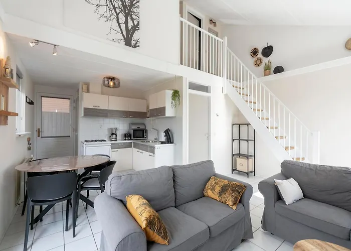 In By * 朱丽安娜多普